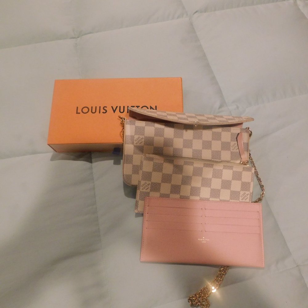 Louis Vuitton Félicie Pochette Damier Azur Canvas